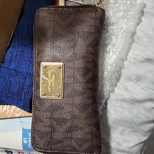 Michael Kors wallet